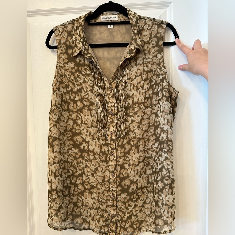 Coldwater Creek Green leopard print sleeveless top
